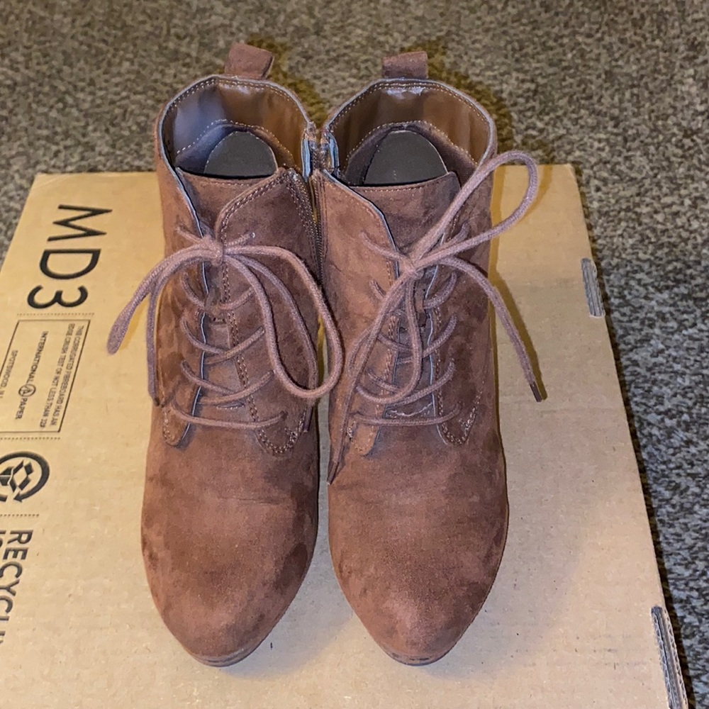 Brown Suede ankle booties